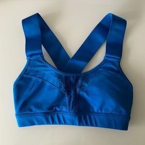 ALO yoga blue sportsbra